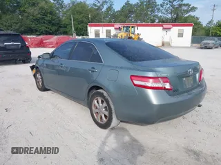 2011 Toyota Camry LE with VIN 4T1BF3EK1BU660297, listed as a IAAI auction lot 42080321 with 81,934 mi miles. Bid and sale history available at carsss.com. Image 3.