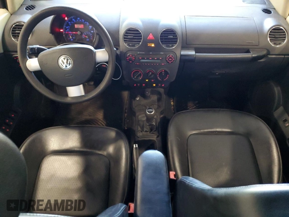 2006 Volkswagen Beetle with VIN 3VWRG31Y56M322614, listed as a Copart auction lot 60537135 with 85,018 mi miles and Salvage title. Bid and sale history available at DreamBid. Image 8.