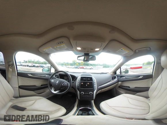 2017 Lincoln MKC Reserve z VIN 5LMCJ3D93HUL57805, wystawiony jako IAAI lot #42425633 z przebiegiem 40 010 mil mil oraz . Historia ofert i sprzedaży dostępna na DreamBid. Obrazek 20.