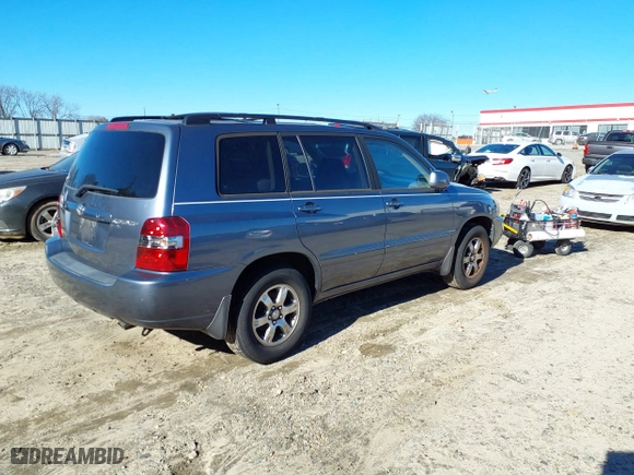 2006 Toyota Highlander with VIN JTEGP21A460109269, listed as a IAAI auction lot 41377263 with 322,251 mi miles. Bid and sale history available at carsss.com. Image 4.