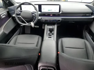 2024 Hyundai Ioniq 6 Limited z VIN KMHM54AA6RA079145, wystawiony jako Copart lot #56931465 z przebiegiem 5 337 mil mil oraz Szkoda całkowita • Salvage title. Historia ofert i sprzedaży dostępna na DreamBid. Obrazek 8.
