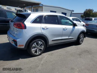 2019 Kia Niro EV EX with VIN KNDCC3LG2K5026541, listed as a Copart auction lot 70068474 with 36,829 mi miles and Salvage Title. Bid and sale history available at carsss.com. Image 3.