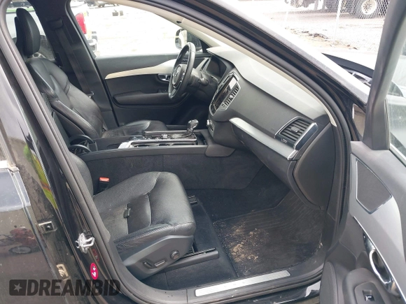 2016 Volvo XC90 T6 Momentum z VIN YV4A22PK5G1077742, wystawiony jako IAAI lot #41903914 z przebiegiem 122 843 mil mil oraz . Historia ofert i sprzedaży dostępna na DreamBid. Obrazek 5.