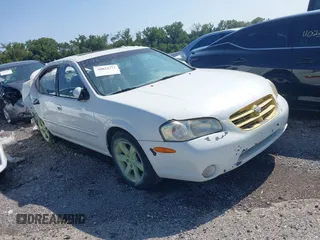 2000 Nissan Maxima GXE z VIN JN1CA31D3YT535608, wystawiony jako IAAI lot #40024772 z przebiegiem 282 778 mil mil oraz . Historia ofert i sprzedaży dostępna na DreamBid. Obrazek 1.