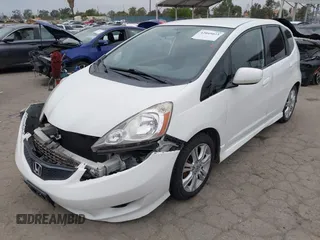 2009 Honda Fit Sport with VIN JHMGE88409S021730, listed as a IAAI auction lot 42045023 with 309,995 mi miles. Bid and sale history available at carsss.com. Image 2.