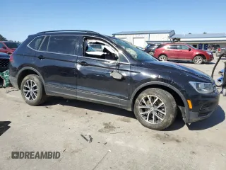 2019 Volkswagen Tiguan SE with VIN 3VV2B7AX7KM053027, listed as a Copart auction lot 48561225 with 67,459 mi miles and Salvage Title. Bid and sale history available at DreamBid. Image 4.