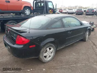 2008 Pontiac G5 with VIN 1G2AL15F087338052, listed as a IAAI auction lot 41928842 with 1 mi miles. Bid and sale history available at carsss.com. Image 4.