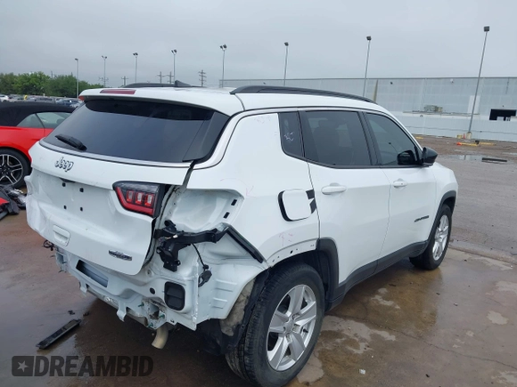 2022 Jeep Compass Latitude with VIN 3C4NJCBB8NT137619, listed as a IAAI auction lot 42211859 with 31,319 mi miles and . Bid and sale history available at DreamBid. Image 4.