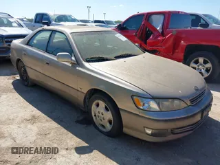 2000 Lexus ES 300 with VIN JT8BF28G8Y0278434, listed as a IAAI auction lot 40019389 with 205,461 mi miles and . Bid and sale history available at DreamBid. Image 1.