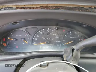 1997 Mercury Sable GS z VIN 1MELM50U1VA620597, wystawiony jako Copart lot #51635765 z przebiegiem 250 824 mil mil oraz Szkoda całkowita • Salvage title. Historia ofert i sprzedaży dostępna na DreamBid. Obrazek 9.