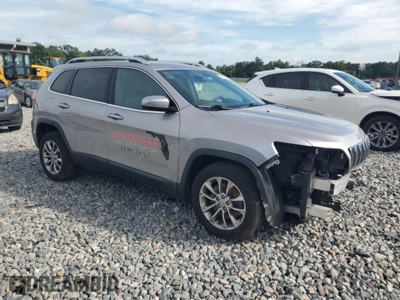 2019 Jeep Cherokee Latitude Plus with VIN 1C4PJLLB7KD202453, listed as a Copart auction lot 61230555 with 141,830 mi miles and Non repairable. Bid and sale history available at DreamBid. Image 4.