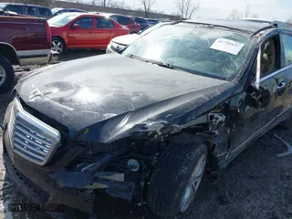 2010 Mercedes-Benz E-Class E 350 Luxury with VIN WDDHF8HB6AA240760, listed as a IAAI auction lot 41718437 with 1 mi miles. Bid and sale history available at carsss.com. Image 6.
