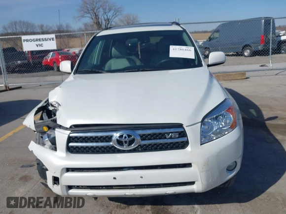 2008 Toyota RAV4 Ltd with VIN JTMBK31V085041130, listed as a IAAI auction lot 41786466 with 137,656 mi miles. Bid and sale history available at carsss.com. Image 12.