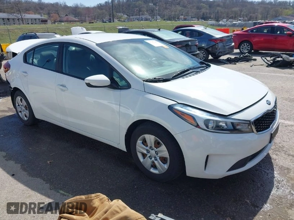 2018 Kia Forte LX with VIN 3KPFK4A77JE245278, listed as a IAAI auction lot 41797240 with 90,640 mi miles. Bid and sale history available at carsss.com. Image 1.