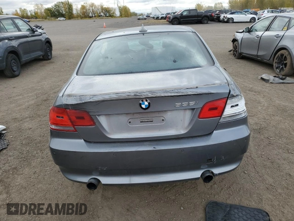 2009 BMW 3 Series 335i z VIN WBAWB73559P046378, wystawiony jako Copart lot #75352044 z przebiegiem Nie podano mil oraz Nie do naprawy • Non repairable. Historia ofert i sprzedaży dostępna na DreamBid. Obrazek 6.