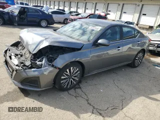 2023 Nissan Altima 2.5 SV with VIN 1N4BL4DV3PN377177, listed as a Copart auction lot 45233455 with 47,031 mi miles and Salvage Title. Bid and sale history available at carsss.com. Image 1.