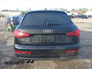 2018 Audi Q3 Premium Plus z VIN WA1HCCFS3JR022277, wystawiony jako IAAI lot #42468345 z przebiegiem 78 225 mil mil oraz . Historia ofert i sprzedaży dostępna na DreamBid. Obrazek 16.