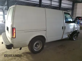1999 Chevrolet Astro Cargo with VIN 1GCDM19W1XB159028, listed as a Copart auction lot 82447454 with 192,715 mi miles and Salvage Title. Bid and sale history available at carsss.com. Image 3.