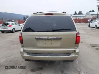 2005 Chrysler Town & Country Touring z VIN 2C8GP54L85R192954, wystawiony jako IAAI lot #41530918 z przebiegiem 242 193 mil mil oraz . Historia ofert i sprzedaży dostępna na DreamBid. Obrazek 16.