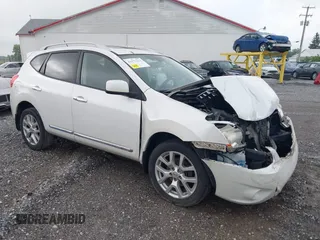 2011 Nissan Rogue S z VIN JN8AS5MV5BW263817, wystawiony jako IAAI lot #42171411 z przebiegiem 180 693 mil mil oraz . Historia ofert i sprzedaży dostępna na DreamBid. Obrazek 1.