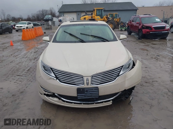 2015 Lincoln MKZ z VIN 3LN6L2J96FR618325, wystawiony jako IAAI lot #41046851 z przebiegiem Nie podano mil oraz . Historia ofert i sprzedaży dostępna na DreamBid. Obrazek 12.