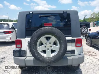 2009 Jeep Wrangler X with VIN 1J4FA24149L781794, listed as a IAAI auction lot 42352426 with 99,128 mi miles and . Bid and sale history available at DreamBid. Image 16.