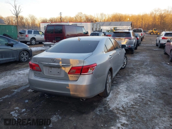 2010 Lexus ES 330 with VIN JTHBK1EG5A2403295, listed as a IAAI auction lot 41374180 with 226,428 mi miles and . Bid and sale history available at DreamBid. Image 4.