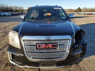 2017 GMC Terrain Denali z VIN 2GKALREKXH6168746, wystawiony jako Copart lot #86649694 z przebiegiem 85 575 mil mil oraz Szkoda całkowita • Salvage title. Historia ofert i sprzedaży dostępna na DreamBid. Obrazek 5.
