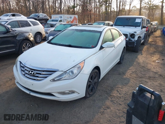 2011 Hyundai Sonata SE with VIN 5NPEC4AC6BH154490, listed as a IAAI auction lot 42012781 with 132,740 mi miles. Bid and sale history available at carsss.com. Image 2.