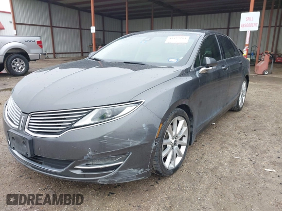 2015 Lincoln MKZ z VIN 3LN6L2G99FR604894, wystawiony jako IAAI lot #41433264 z przebiegiem 262 472 mil mil oraz . Historia ofert i sprzedaży dostępna na DreamBid. Obrazek 18.