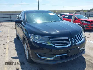 2017 Lincoln MKX Select z VIN 2LMPJ6KR2HBL50153, wystawiony jako IAAI lot #42187451 z przebiegiem 66 385 mil mil oraz . Historia ofert i sprzedaży dostępna na DreamBid. Obrazek 1.