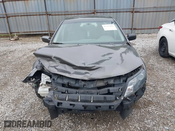 2011 Ford Fusion Hybrid with VIN 3FADP0L39BR345250, listed as a IAAI auction lot 42319401 with 321,317 mi miles and . Bid and sale history available at DreamBid. Image 13.
