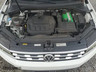 2018 Volkswagen Tiguan SEL Premium with VIN 3VV5B7AX0JM120238, listed as a Copart auction lot 44517575 with 81,991 mi miles and Salvage Title. Bid and sale history available at carsss.com. Image 12.