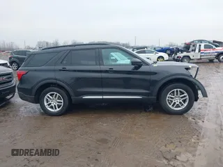 2025 Ford Explorer Active z VIN 1FMUK8DH4SGA45541, wystawiony jako IAAI lot #41492974 z przebiegiem 594 mil mil oraz . Historia ofert i sprzedaży dostępna na DreamBid. Obrazek 13.