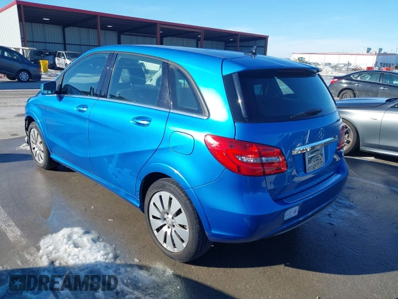 2014 Mercedes-Benz B Electric Drive with VIN WDDVP9AB5EJ002730, listed as a IAAI auction lot 41308975 with 31,365 mi miles and . Bid and sale history available at DreamBid. Image 3.