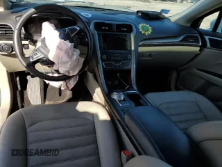 2019 Ford Fusion Hybrid SEL with VIN 3FA6P0MU6KR235742, listed as a Copart auction lot 46044323 with 61,172 mi miles. Bid and sale history available at carsss.com. Image 8.
