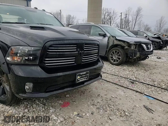 2019 Ram 1500 Tradesman z VIN 1C6RR7KT9KS747897, wystawiony jako Copart lot #51768825 z przebiegiem 74 090 mil mil oraz Czysty tytuł • Clean title. Historia ofert i sprzedaży dostępna na DreamBid. Obrazek 13.