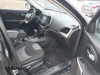 2017 Jeep Cherokee Altitude with VIN 1C4PJLAS7HW610189, listed as a IAAI auction lot 41670339 with 116,556 mi miles and . Bid and sale history available at DreamBid. Image 5.