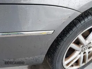 2008 Volkswagen Passat Komfort z VIN WVWJK73C18E227564, wystawiony jako IAAI lot #42251998 z przebiegiem 103 100 mil mil oraz . Historia ofert i sprzedaży dostępna na DreamBid. Obrazek 6.