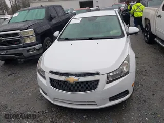 2013 Chevrolet Cruze 2LT with VIN 1G1PE5SB1D7298527, listed as a IAAI auction lot 41573187 with 68,633 mi miles. Bid and sale history available at carsss.com. Image 12.