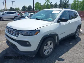 2022 Jeep Compass Latitude with VIN 3C4NJDBB6NT235666, listed as a IAAI auction lot 42161777 with 68,212 mi miles and . Bid and sale history available at DreamBid. Image 2.
