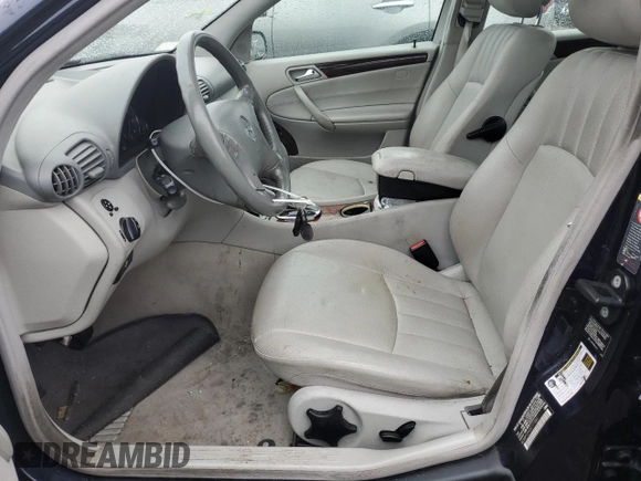 2006 Mercedes-Benz C 280 Luxury with VIN WDBRF92H06F771060, listed as a Copart auction lot 81556694 with 90,410 mi miles and Salvage Title. Bid and sale history available at DreamBid. Image 7.