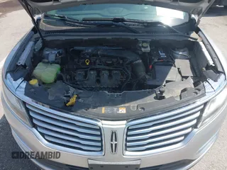 2015 Lincoln MKC with VIN 5LMCJ2A94FUJ16038, listed as a IAAI auction lot 42057400 with 102,848 mi miles. Bid and sale history available at carsss.com. Image 10.