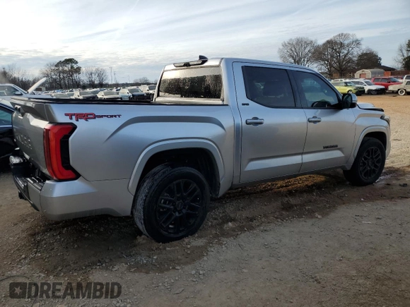 2022 Toyota Tundra 2WD SR5 with VIN 5TFLA5AB8NX015593, listed as a Copart auction lot 45857105 with 49,660 mi miles and Salvage Title. Bid and sale history available at carsss.com. Image 3.