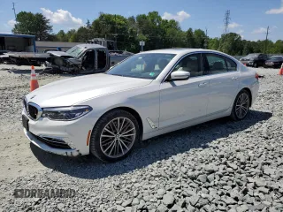 2018 BMW 5 Series 540i z VIN WBAJE5C59JG917843, wystawiony jako Copart lot #55201685 z przebiegiem 99 022 mil mil oraz Szkoda całkowita • Salvage title. Historia ofert i sprzedaży dostępna na DreamBid. Obrazek 1.