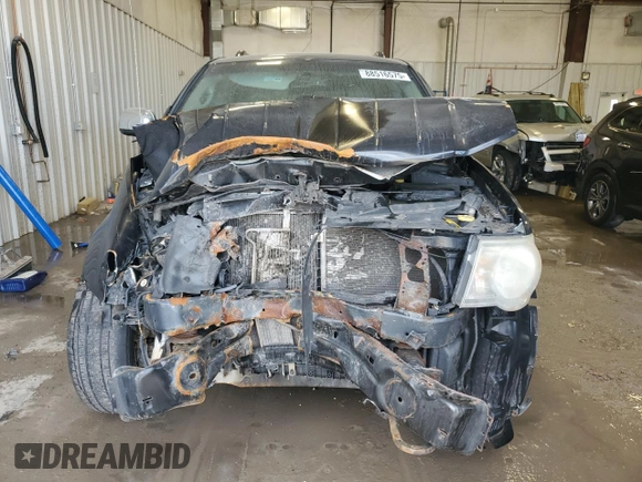 2009 Chrysler Aspen Limited z VIN 1A8HW58T69F711962, wystawiony jako Copart lot #88516575 z przebiegiem Nie podano mil oraz Nie do naprawy • Non repairable. Historia ofert i sprzedaży dostępna na DreamBid. Obrazek 5.