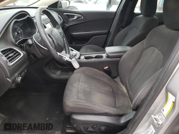 2015 Chrysler 200 Limited z VIN 1C3CCCAB9FN700895, wystawiony jako Copart lot #59985165 z przebiegiem 146 753 mil mil oraz Szkoda całkowita • Salvage title. Historia ofert i sprzedaży dostępna na DreamBid. Obrazek 7.
