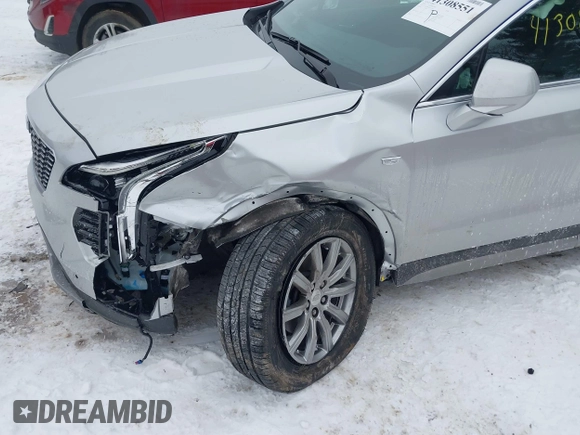 2019 Cadillac XT4 FWD Premium Luxury with VIN 1GYFZCR42KF223397, listed as a IAAI auction lot 41308551 with 20,575 mi miles. Bid and sale history available at carsss.com. Image 6.