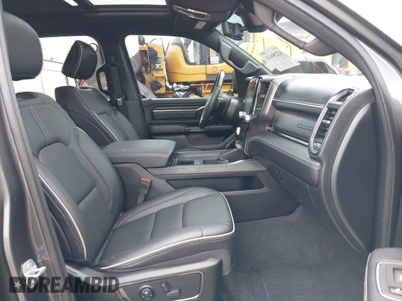 2022 Ram 1500 Limited z VIN 1C6SRFHM6NN134716, wystawiony jako IAAI lot #42250431 z przebiegiem 12 051 mil mil oraz . Historia ofert i sprzedaży dostępna na DreamBid. Obrazek 5.