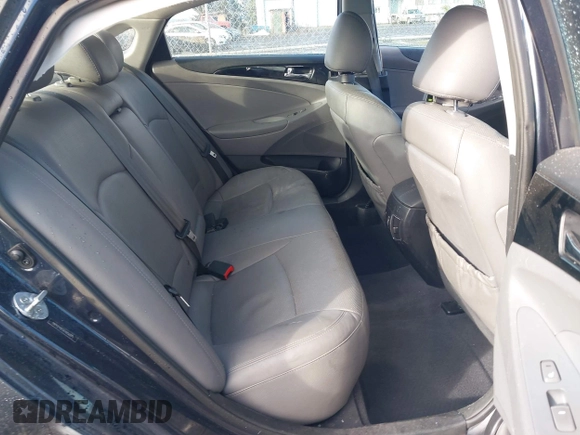 2014 Hyundai Sonata SE with VIN 5NPEC4AC5EH856675, listed as a IAAI auction lot 41785114 with 83,567 mi miles and . Bid and sale history available at DreamBid. Image 8.